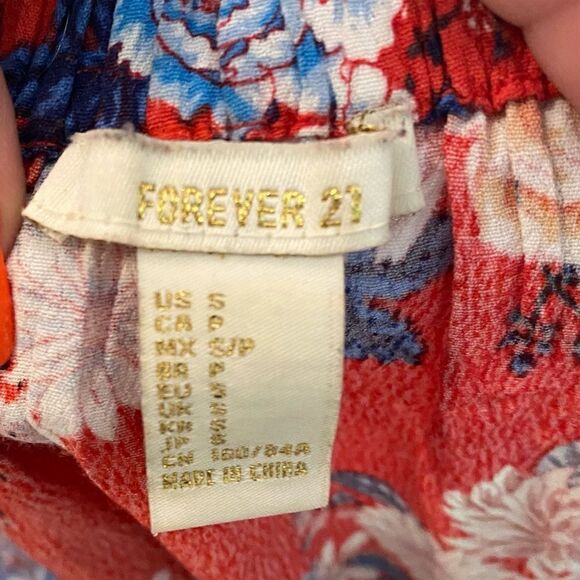 Forever 21 Allover Floral Off Shoulder Blouse 3/4 Sleeve - Picture 9 of 9